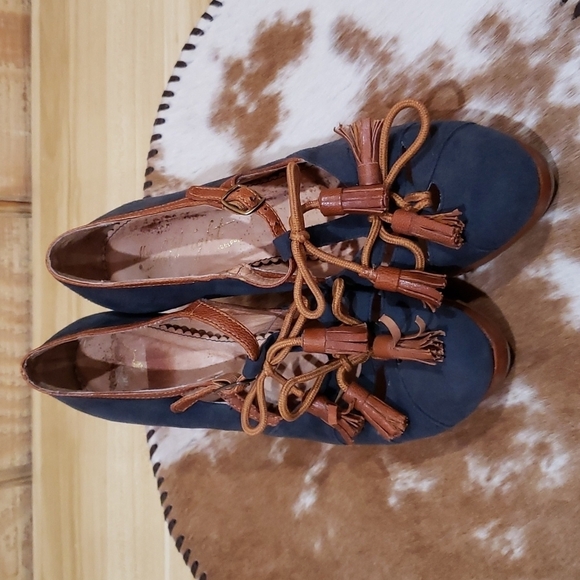 Anthropologie Miss Albright Navy Blue Suede Lace Up Heels Size 6 - Picture 2 of 7